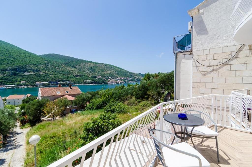 Apartments Peco Mokošica Exteriér fotografie